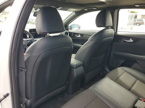 Used 2024 Kia Forte GT-Line w/ GT-Line Premium Package image 15