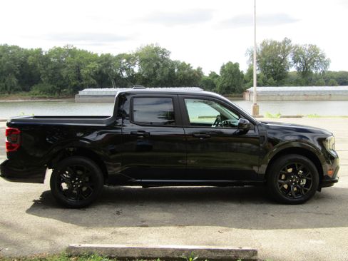 New 2025 Ford Maverick Lobo image 5