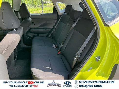 Certified 2025 Hyundai Kona SE image 17