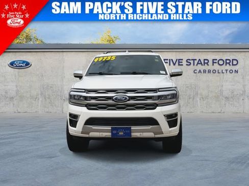 Used 2023 Ford Expedition Platinum RWD image 3