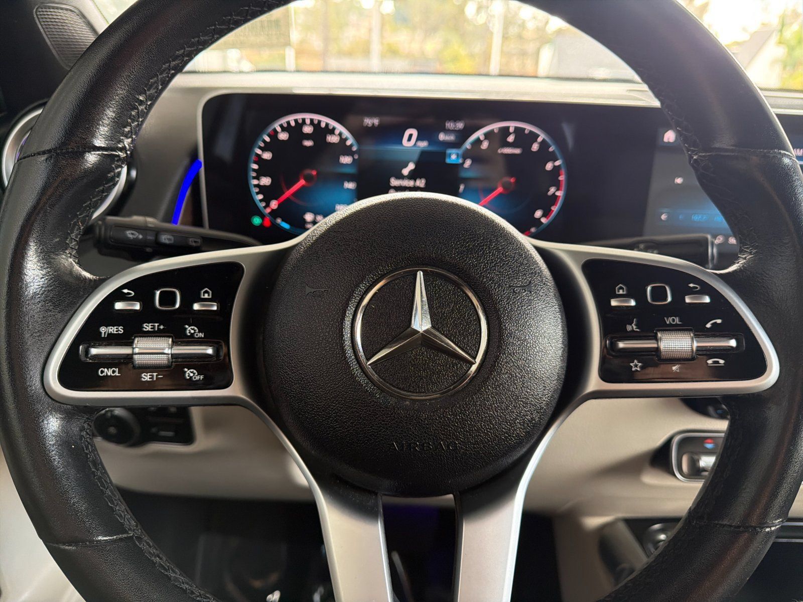 Used 2020 Mercedes-Benz GLB 250 image 22