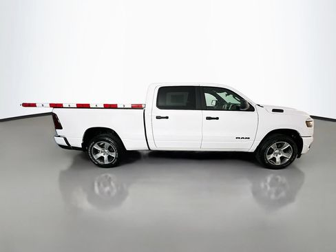 New 2026 RAM 1500 Express AWD/4WD image 8
