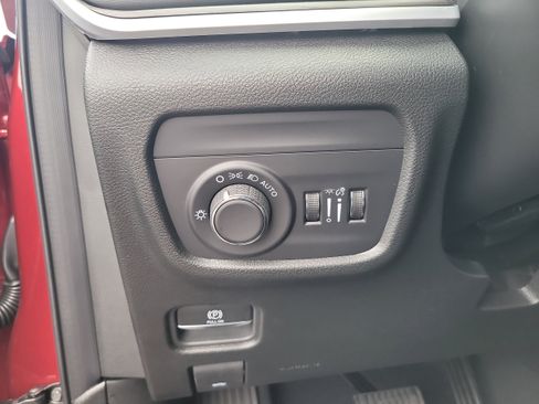 New 2026 Jeep Grand Cherokee L 2WD image 23