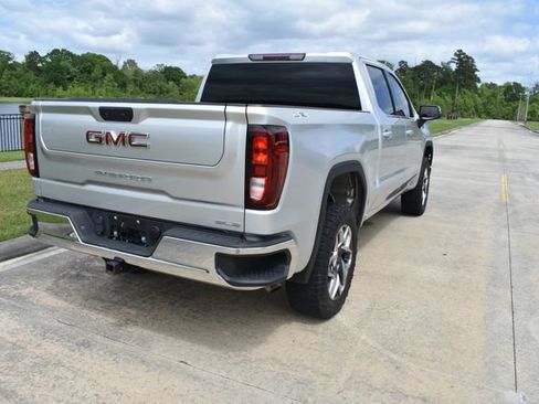 Used 2022 GMC Sierra 1500 SLE AWD/4WD image 4
