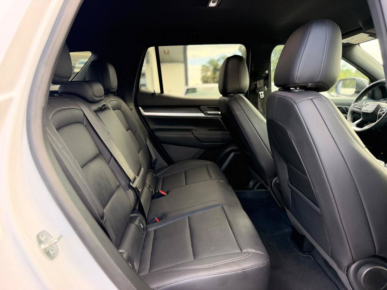 Used 2026 GMC Terrain Elevation w/ Elevation Premium Package FWD image 15