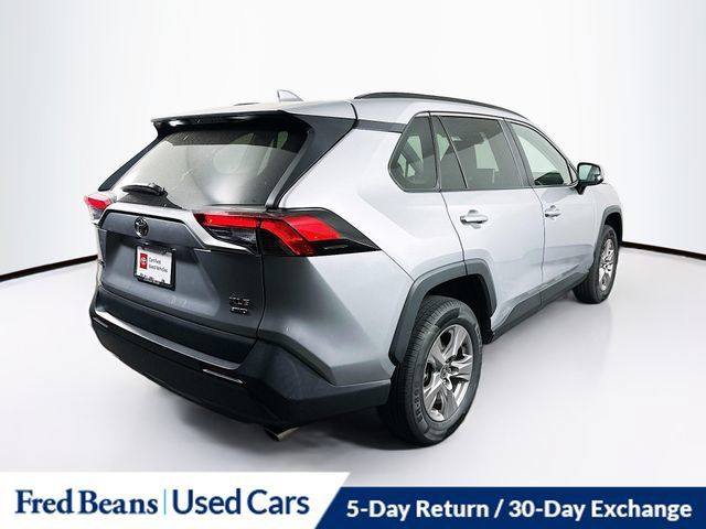 Used 2023 Toyota RAV4 XLE AWD/4WD image 9