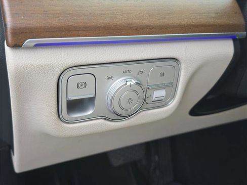 Used 2024 Mercedes-Benz GLE 450 4MATIC image 10