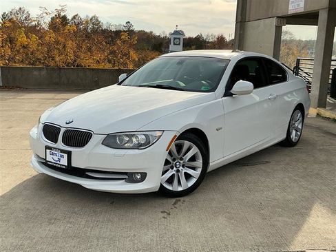 Used 2012 BMW 328i Coupe image 2