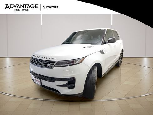 Used 2024 Land Rover Range Rover Sport SE AWD/4WD image 4