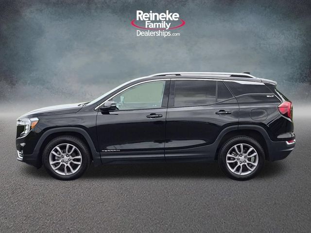 Used 2024 GMC Terrain SLT AWD/4WD image 9
