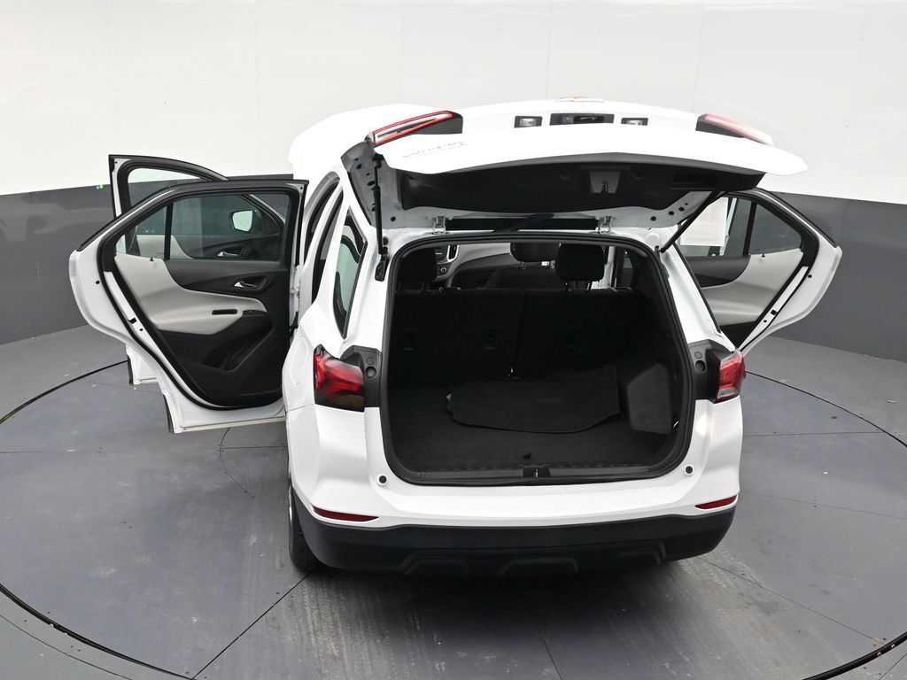 Used 2022 Chevrolet Equinox LS FWD image 32