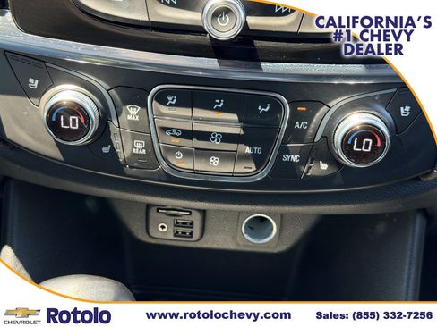 Used 2022 Chevrolet Traverse Premier w/ Redline Edition AWD/4WD image 21