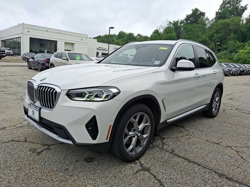 Used 2024 BMW X3 xDrive30i w/ Premium Package AWD/4WD image 3