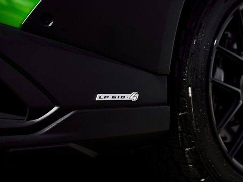 Used 2024 Lamborghini Huracan Sterrato AWD/4WD image 9