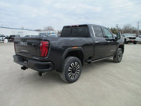 New 2026 GMC Sierra 2500 Denali Ultimate image 5