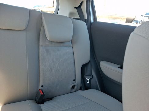 Used 2021 Honda HR-V LX image 16