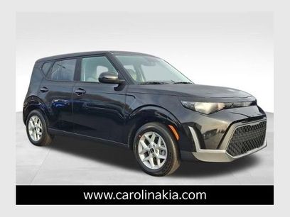 New 2025 Kia Soul LX