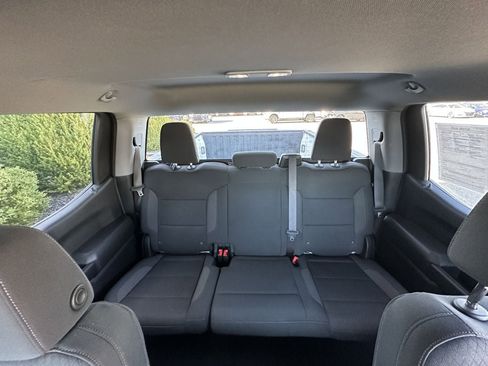 Used 2023 Chevrolet Silverado 1500 Custom image 10