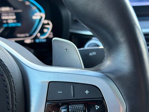 Used 2023 BMW 530e w/ M Sport Package image 33