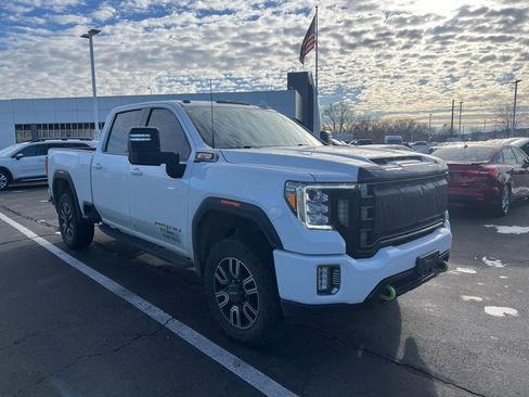 Used 2022 GMC Sierra 3500 AT4 w/ Gooseneck/5TH Wheel Package image 2