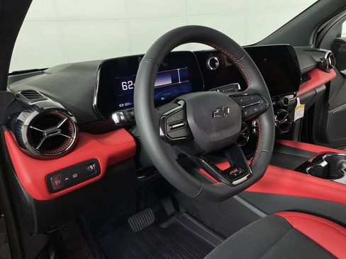 New 2025 Chevrolet Blazer EV RS image 69