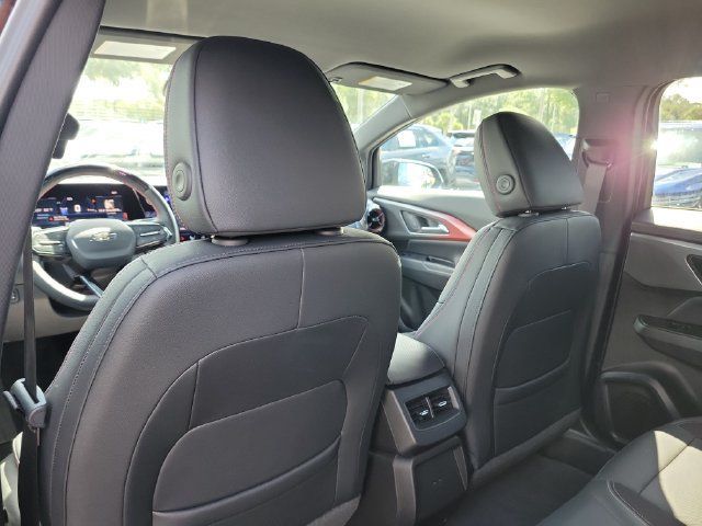 Certified 2024 Chevrolet Equinox EV RS FWD image 18