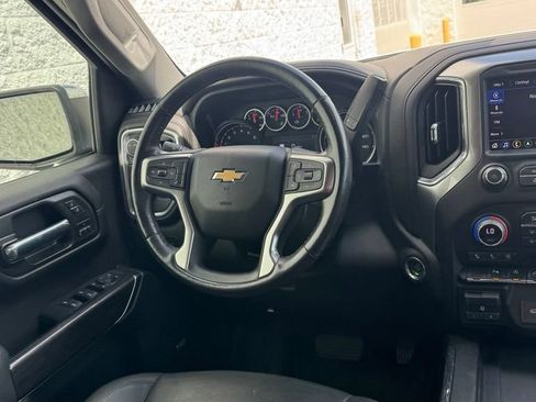 Used 2022 Chevrolet Silverado 1500 LTZ AWD/4WD image 17