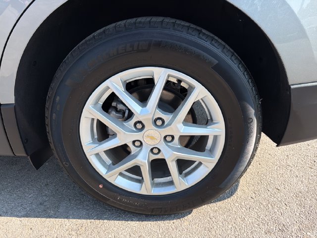 Used 2024 Chevrolet Equinox LT FWD image 31