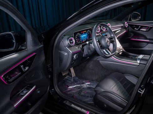 Used 2023 Mercedes-Benz C 300 Sedan image 10