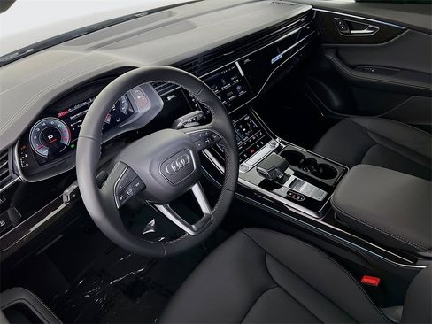New 2026 Audi Q8 Premium Plus image 9