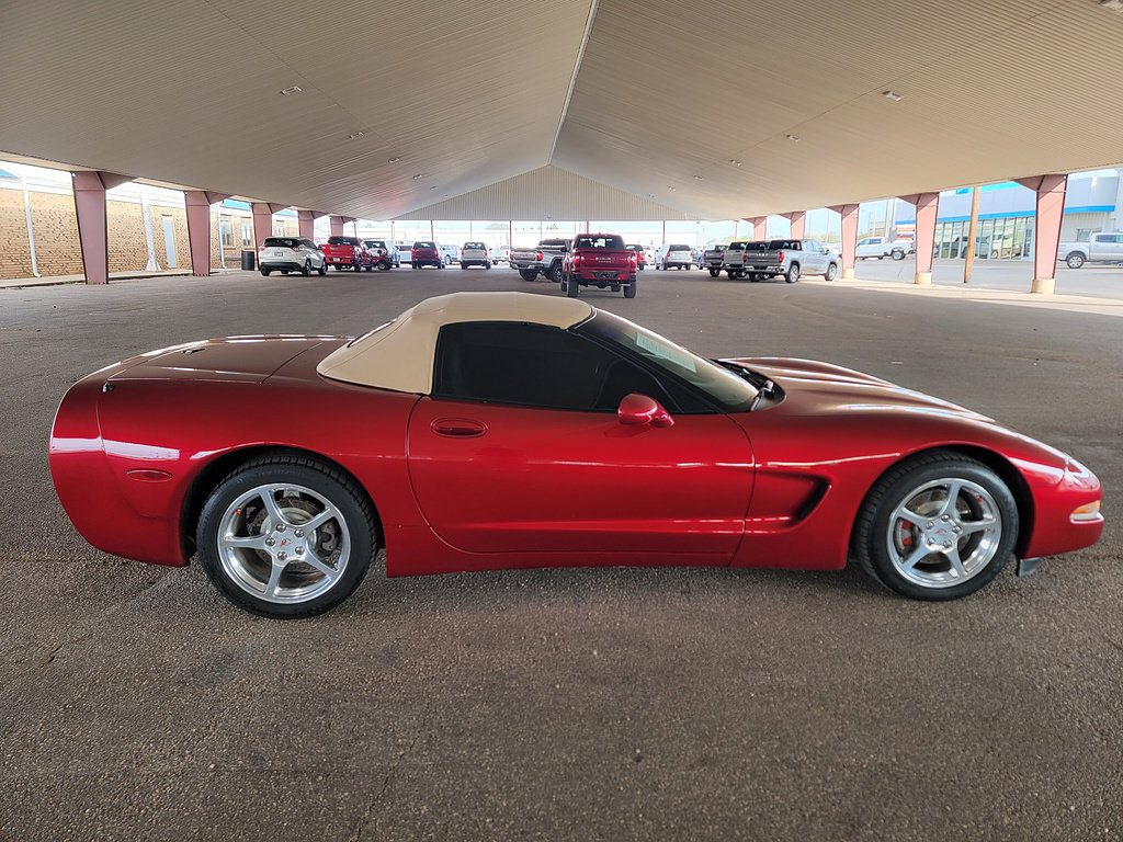 Used 2000 Chevrolet Corvette Convertible w/ Performance Handling Pkg RWD image 6
