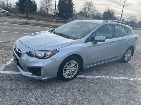 Used 2017 Subaru Impreza 2.0i Premium image 2