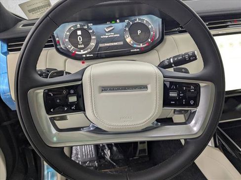 New 2026 Land Rover Range Rover SE image 10