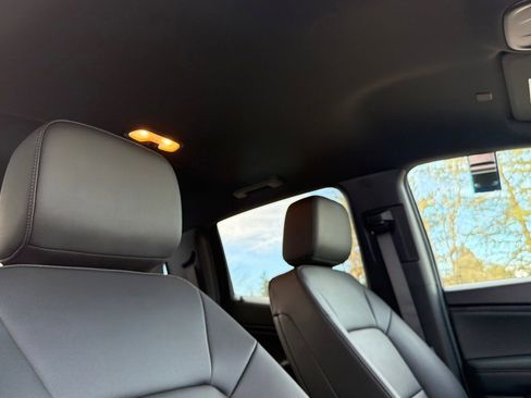 New 2026 GMC Canyon Elevation w/ Convenience Package image 14