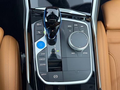 Used 2023 BMW i4 eDrive40 image 17