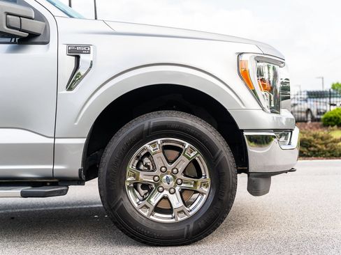 Used 2022 Ford F150 XLT w/ Equipment Group 302A High AWD/4WD image 9
