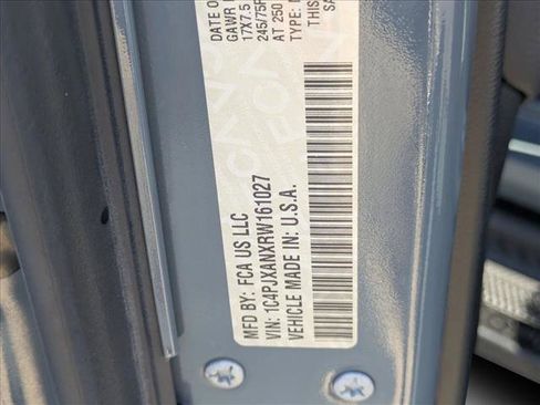 Used 2024 Jeep Wrangler Sport S image 23