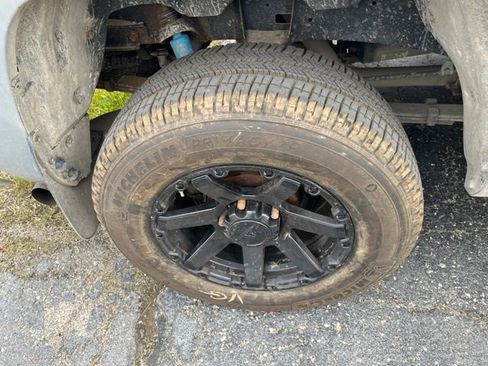 Used 2021 Toyota Tundra SR5 AWD/4WD image 6