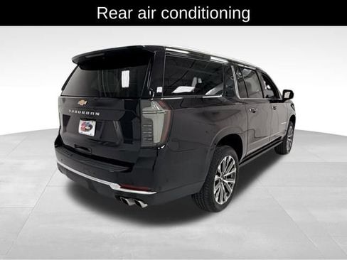Certified 2025 Chevrolet Suburban High Country image 6