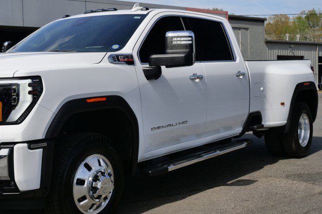 Used 2026 GMC Sierra 3500 Denali w/ Denali Reserve Package AWD/4WD image 29