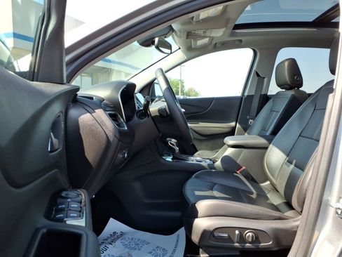 Used 2023 Chevrolet Equinox Premier AWD/4WD image 15