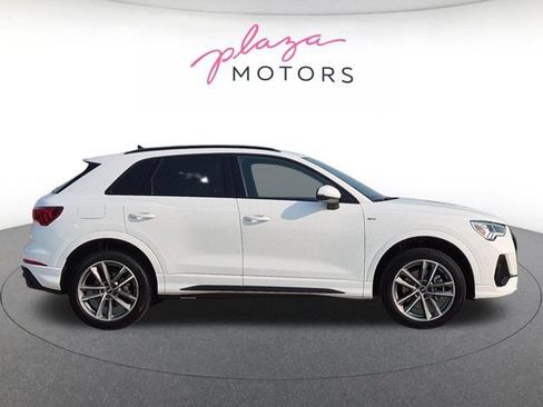 Certified 2025 Audi Q3 2.0T Premium w/ Convenience Package AWD/4WD image 4