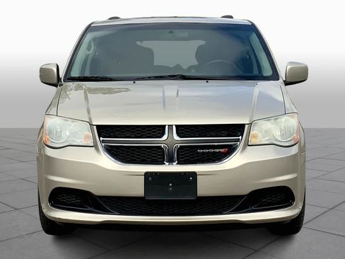 Used 2015 Dodge Grand Caravan SXT w/ Rear Park Assist Package image 3