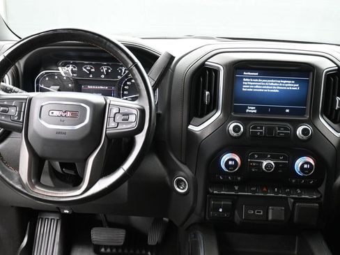 Used 2023 GMC Sierra 2500 AT4 image 11