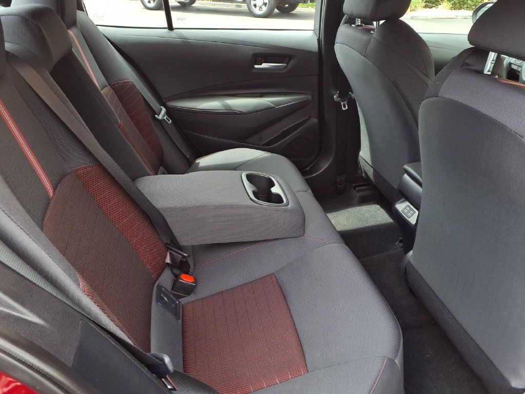 Certified 2024 Toyota Corolla SE w/ SE Premium Package FWD image 33