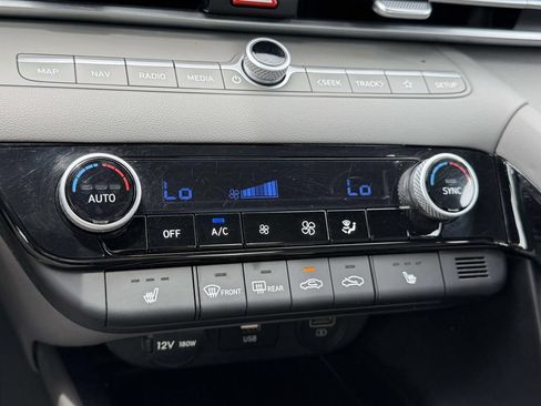 Certified 2023 Hyundai Elantra SEL w/ Convenience Package FWD image 32