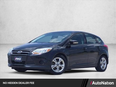 Used 2014 Ford Focus SE w/ SE Winter Package FWD image 1