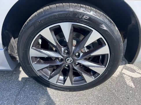 Used 2016 Nissan Sentra SR w/ Protection Package image 34