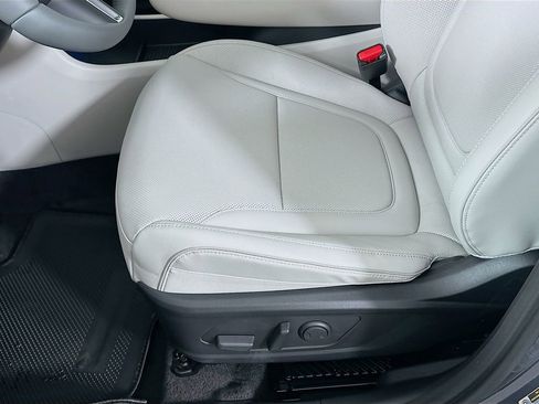 New 2026 Hyundai Tucson Limited image 21