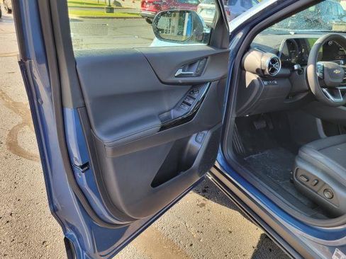 New 2026 Chevrolet Equinox LT w/ Convenience Package II AWD/4WD image 6
